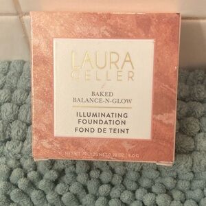 LAURA GELLER NEW YORK Baked Balance-N-Glow Illuminating Foundation